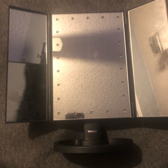 Vivitar LED vanity mirror - Picture 3 of 5